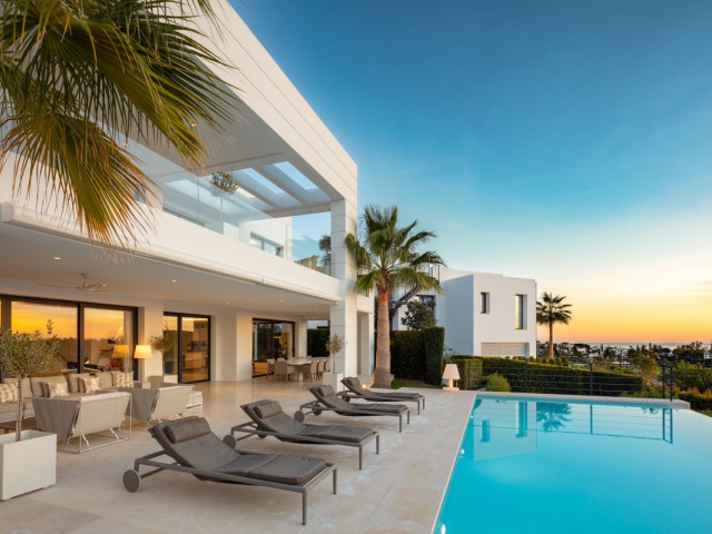 7 Bedrooms Villa in Nueva Andalucía