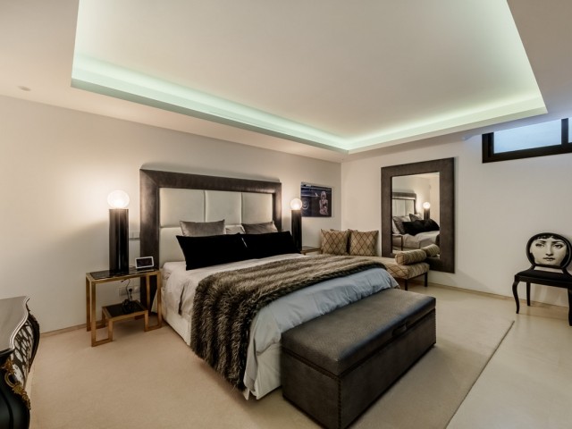 7 Bedrooms Villa in Nueva Andalucía