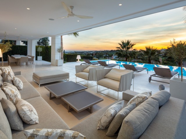 7 Bedrooms Villa in Nueva Andalucía