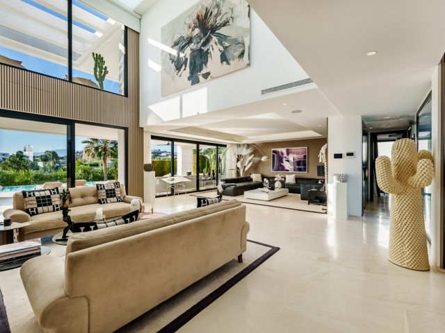 7 Bedrooms Villa in Nueva Andalucía