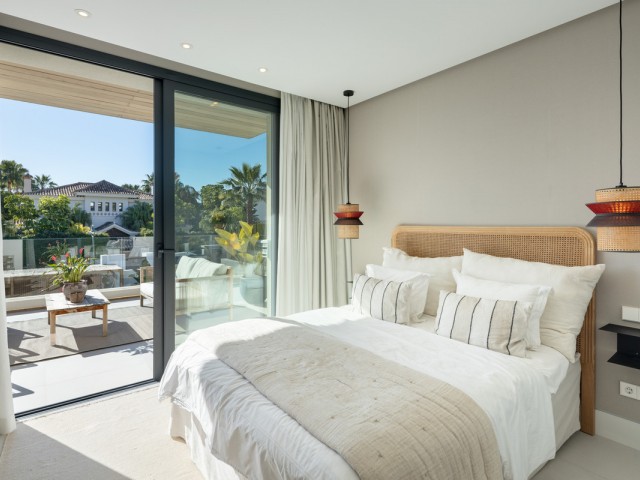 5 Bedrooms Villa in Nueva Andalucía
