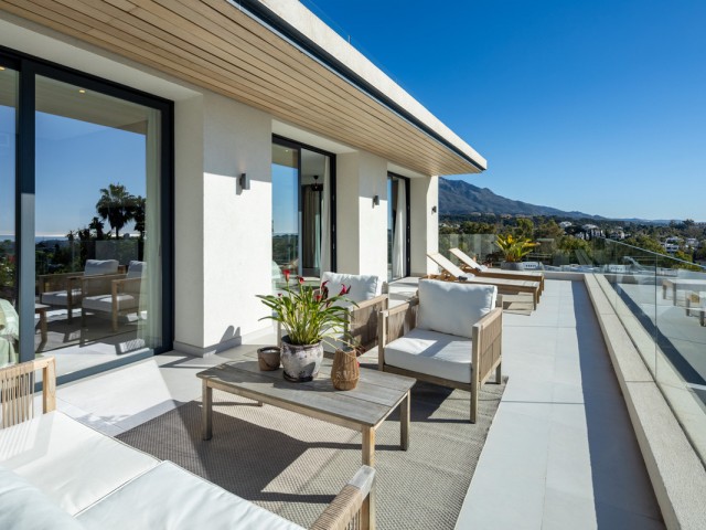 5 Bedrooms Villa in Nueva Andalucía
