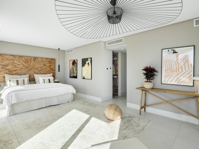 5 Bedrooms Villa in Nueva Andalucía