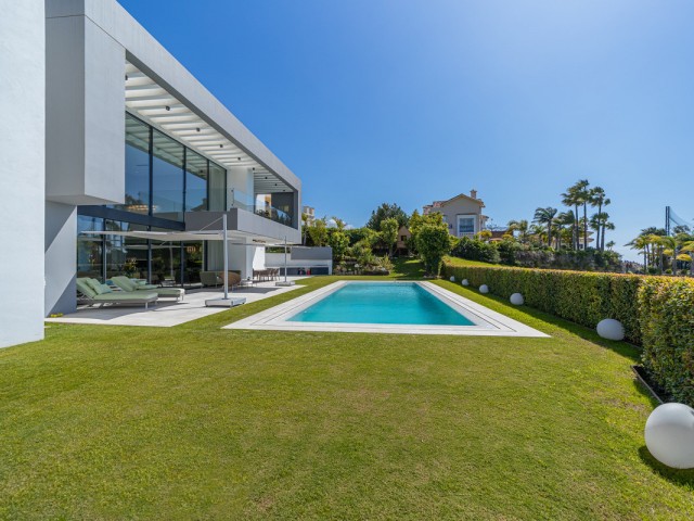 5 Bedrooms Villa in Los Arqueros