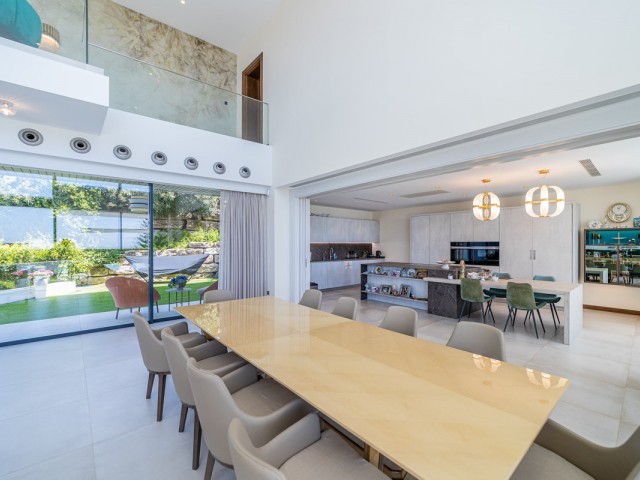5 Bedrooms Villa in Los Arqueros