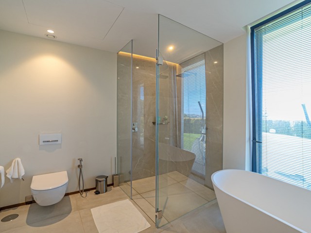 5 Bedrooms Villa in Los Arqueros