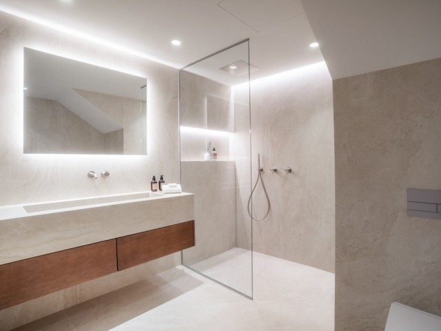 4 Bedrooms Apartment in Nueva Andalucía