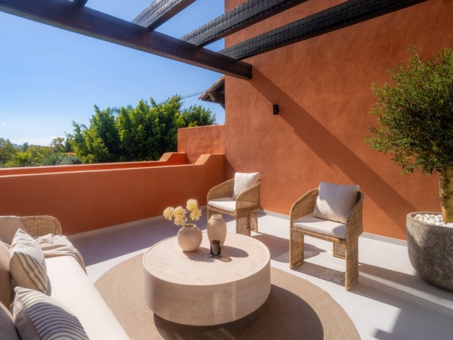 4 Bedrooms Apartment in Nueva Andalucía