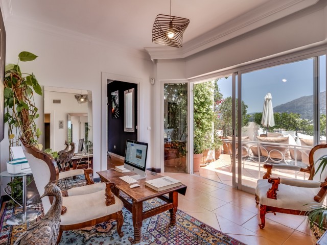 Penthouse in Nueva Andalucía