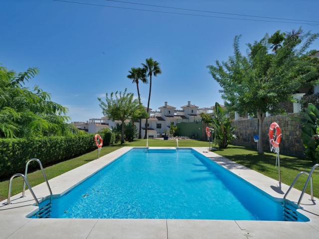 4 Soveroms Rekkehus i Estepona