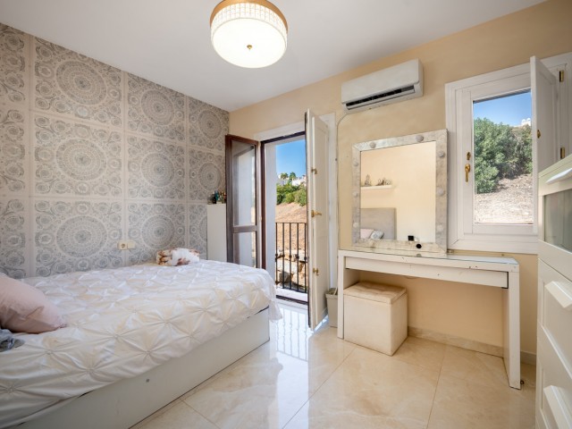 4 Soveroms Rekkehus i Estepona