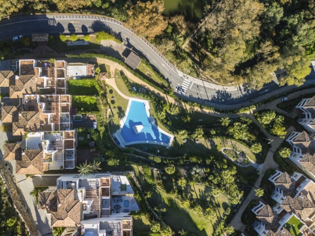 3 Bedrooms Apartment in Nueva Andalucía