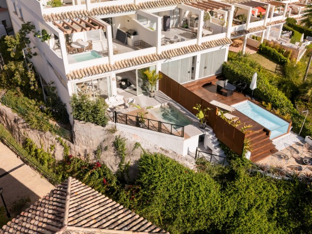 3 Bedrooms Apartment in Nueva Andalucía