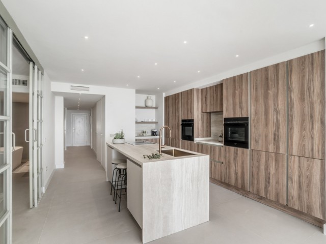 3 Bedrooms Apartment in Nueva Andalucía