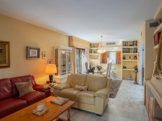 Villa con 4 Dormitorios  en Marbella