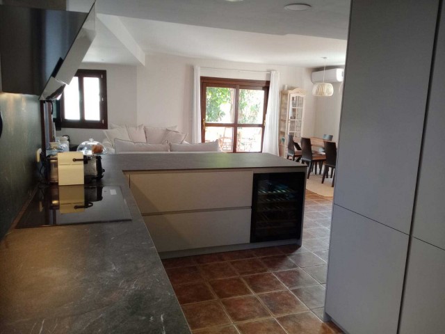 3 Bedrooms Townhouse in El Paraiso