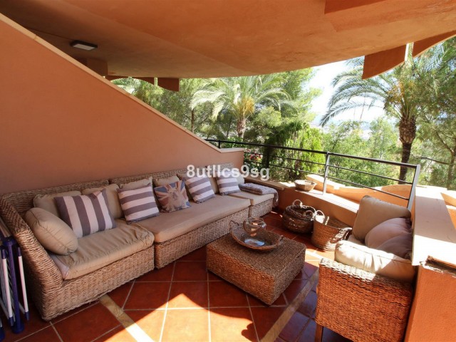 2 Bedrooms Apartment in Nueva Andalucía