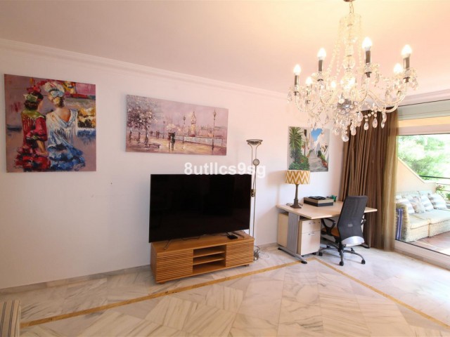 2 Bedrooms Apartment in Nueva Andalucía