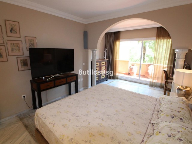 2 Bedrooms Apartment in Nueva Andalucía