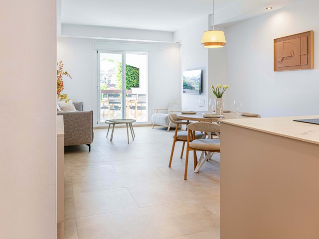 2 Bedrooms Apartment in Nueva Andalucía