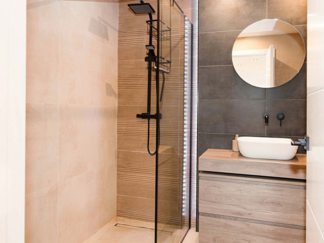 2 Bedrooms Apartment in Nueva Andalucía