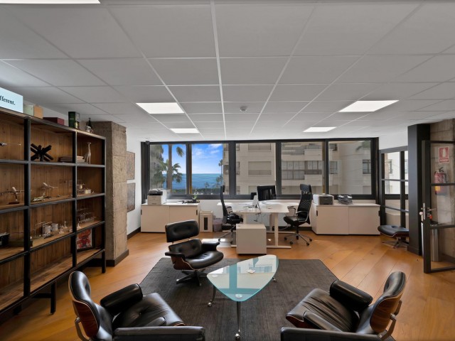 Comercial, Marbella