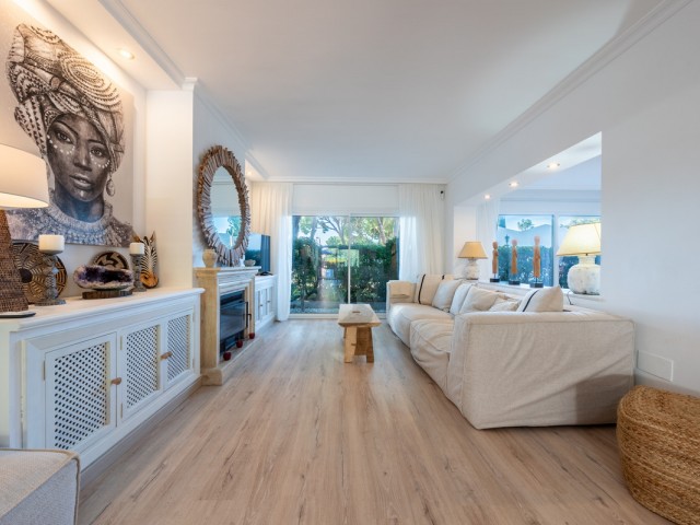 3 Bedrooms Villa in Hacienda Las Chapas