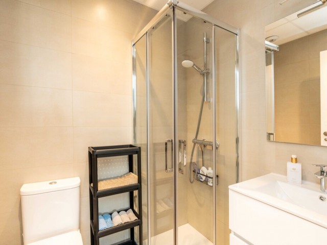 Apartamento con 2 Dormitorios  en Málaga Centro