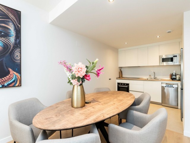 Apartamento con 2 Dormitorios  en Málaga Centro