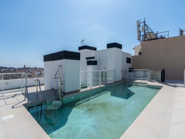 Apartamento con 2 Dormitorios  en Málaga Centro