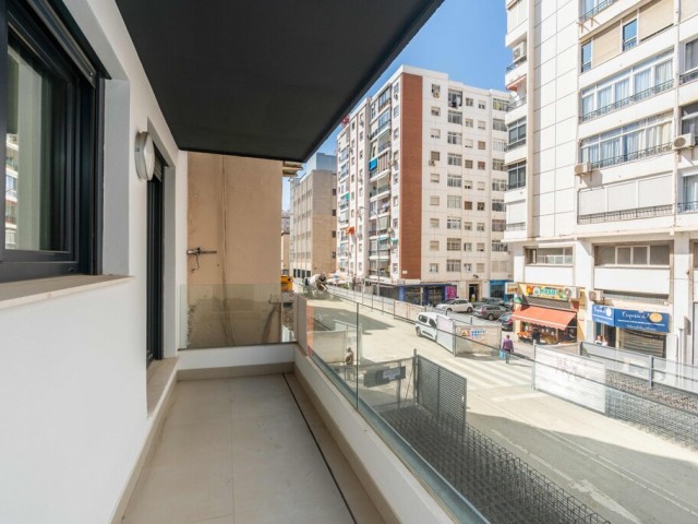 Apartamento con 2 Dormitorios  en Málaga Centro