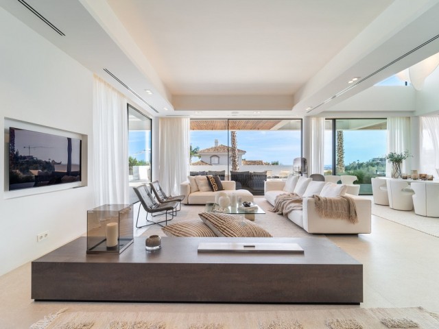 6 Bedrooms Villa in Benahavís