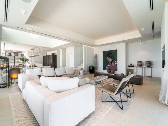 6 Bedrooms Villa in Benahavís