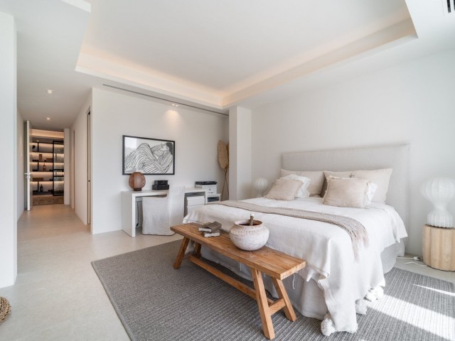 6 Bedrooms Villa in Benahavís