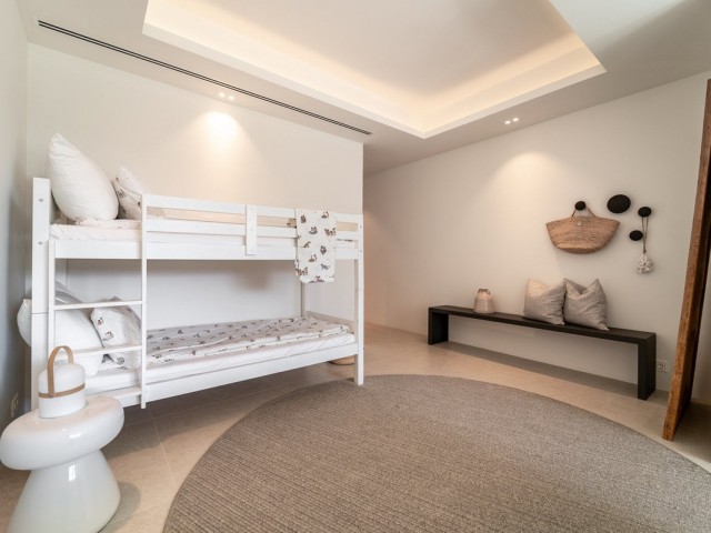 6 Bedrooms Villa in Benahavís