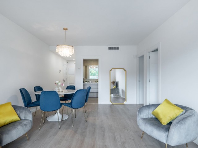 2 Bedrooms Apartment in Nueva Andalucía