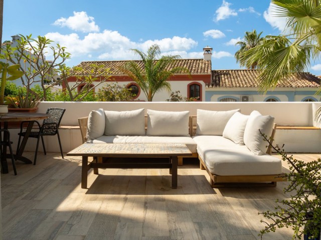 4 Bedrooms Townhouse in La Heredia
