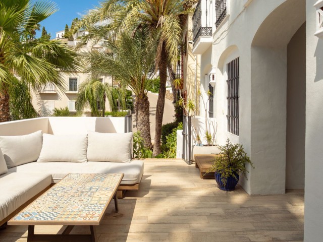 4 Bedrooms Townhouse in La Heredia