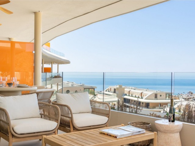 2 Bedrooms Apartment in Fuengirola