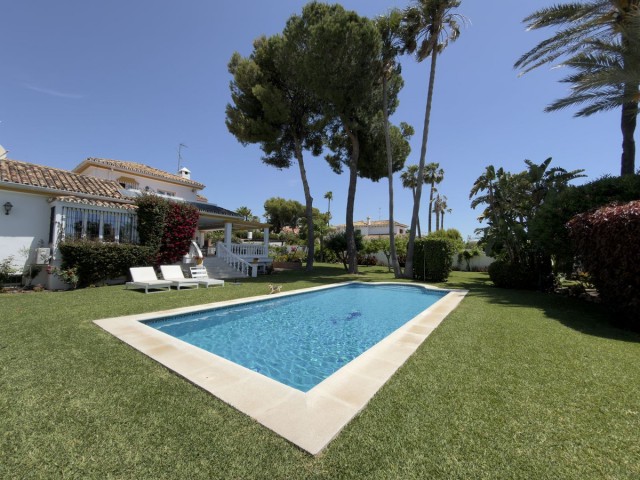4 Soveroms Villa i San Pedro de Alcántara