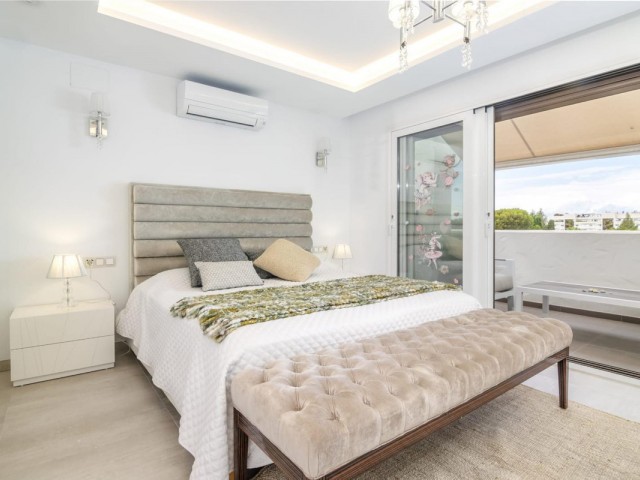 3 Bedrooms Apartment in Puerto Banús