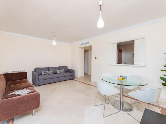 Apartamento con 1 Dormitorios  en Nueva Andalucía