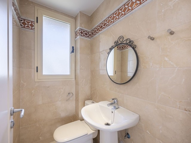 Apartamento con 2 Dormitorios  en Aloha