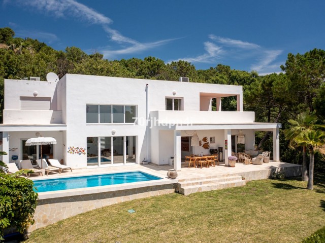 5 Slaapkamer Villa in Estepona