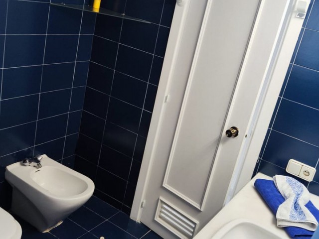 Apartamento con 3 Dormitorios  en Marbella