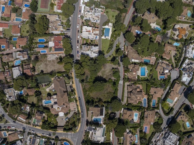  Plot in Nueva Andalucía