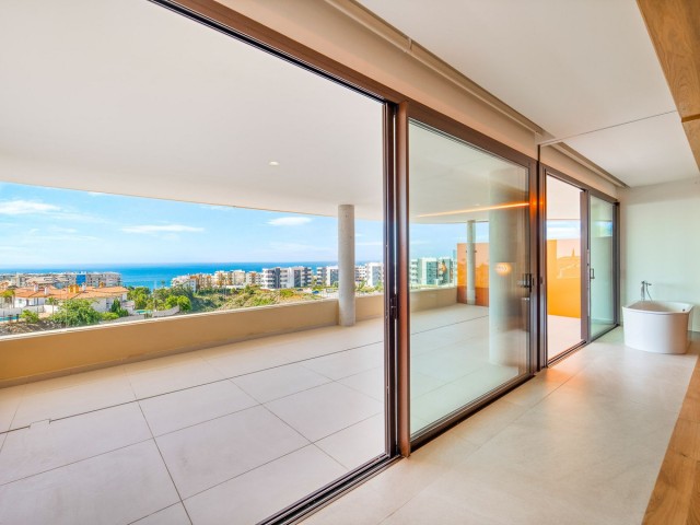 2 Bedrooms Apartment in Fuengirola
