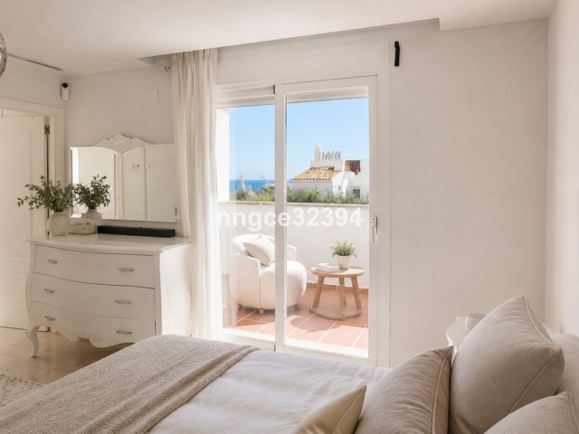 Apartamento con 3 Dormitorios  en Nueva Andalucía