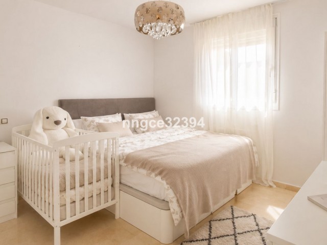 Apartamento con 3 Dormitorios  en Nueva Andalucía