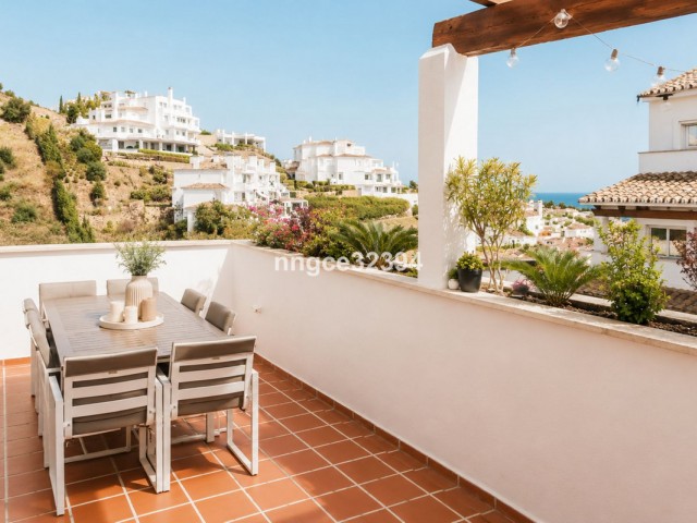 Apartamento con 3 Dormitorios  en Nueva Andalucía